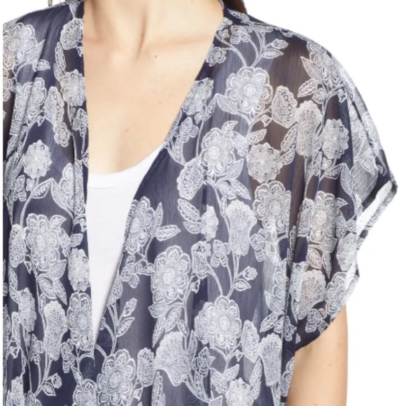 Treasure & Bond Kimono Vest - One Size - Picture 6 of 16